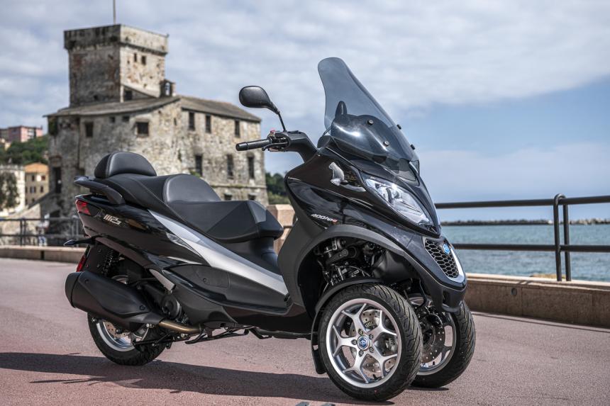 Piaggio updates MP3 lineup image