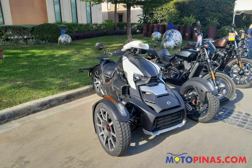 Tricycles now allowed inside expressways image