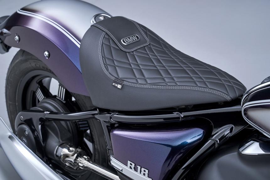 BMW to offer Option 719 parts for R 18 image