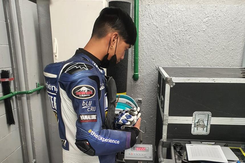Pinoy Pride: Paz arrives in Barcelona for Euro Moto2 image