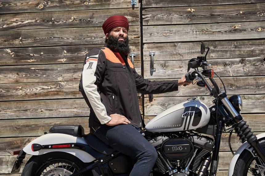 These open source, 3D-printed, armored turbans are motorcycle-safe image