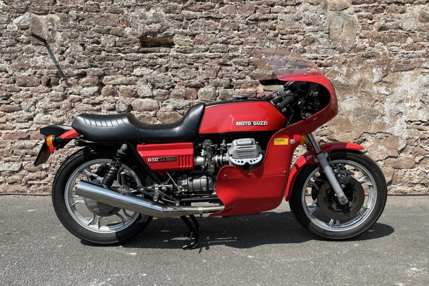 Richard Hammond putting classic motorcycles up for auction image
