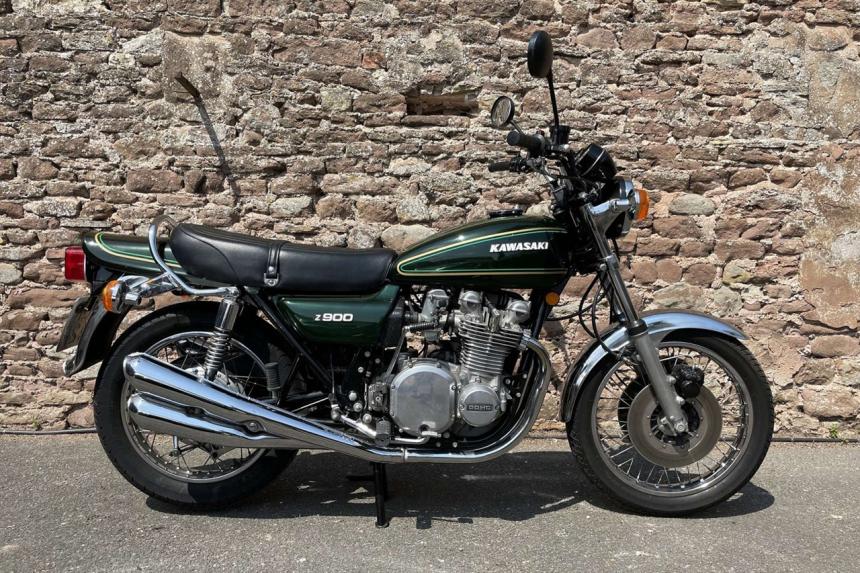 Richard Hammond putting classic motorcycles up for auction image