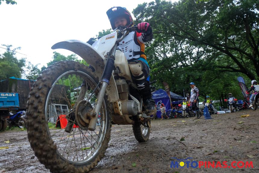 This school will teach you safety riding through off-road image