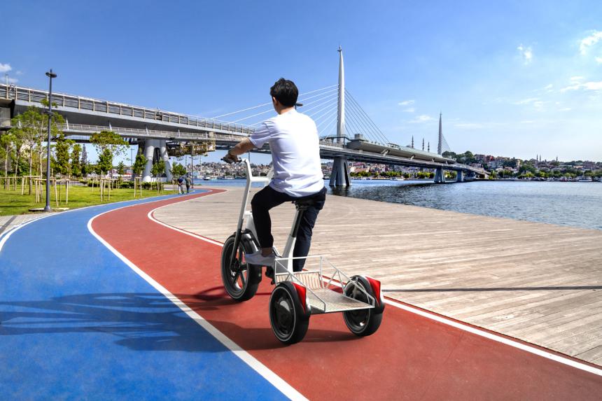 BMW has new ultimate commuting machines image