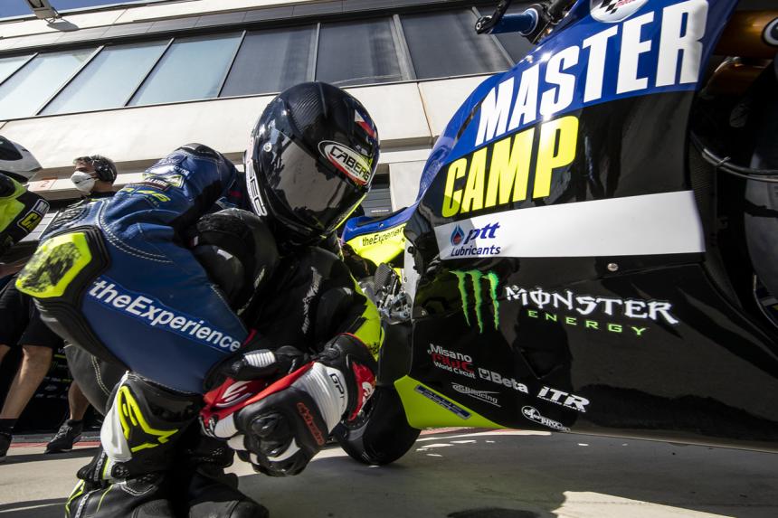 Paz scores points in Jerez, flying home for break image