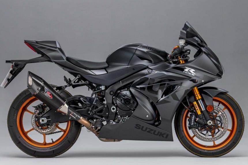 Suzuki unveils special-edition GSX-R1000R ‘Phantom’ image