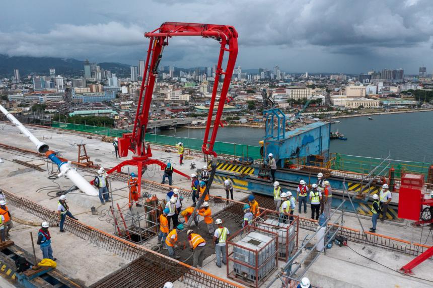 P30B Cebu tollway now connected, opens Q1 2022 image