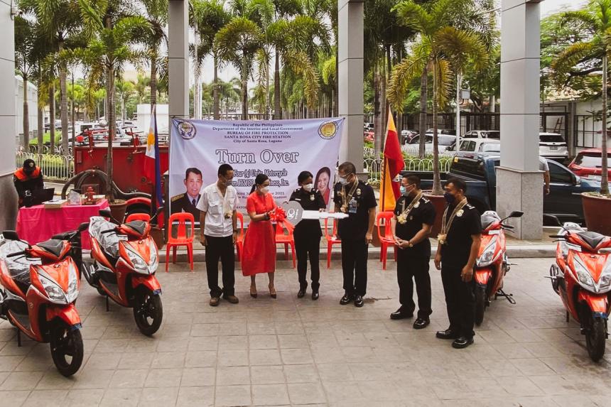 Sta. Rosa firefighters can now respond rapidly with their scooters image