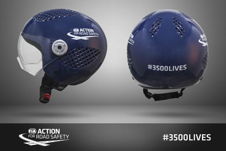 PHP500-standard motorcycle helmet being developed by FIA image