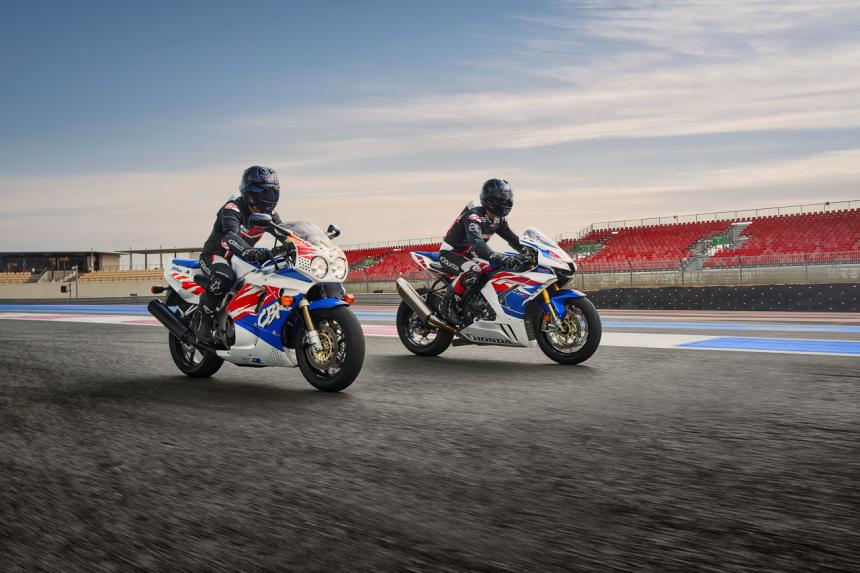 Honda unveils 214 HP 30th Anniversary Fireblade image