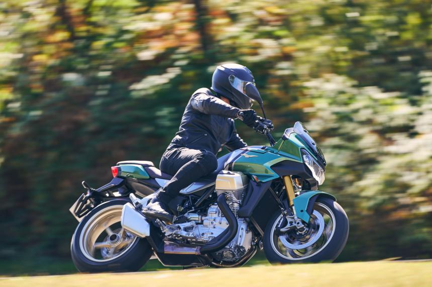 Moto Guzzi V100 Mandello makes its official debut at EICMA image