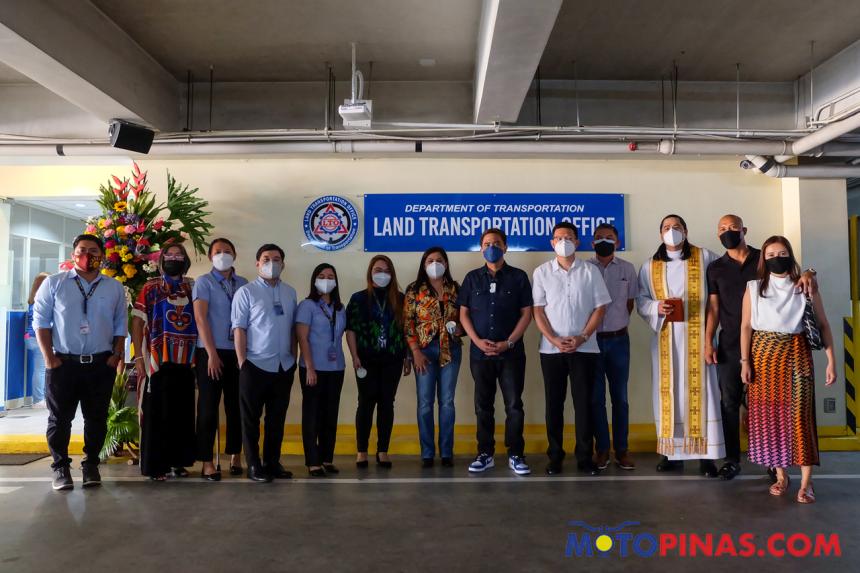 LTO opens new license renewal office in Tiendesitas image