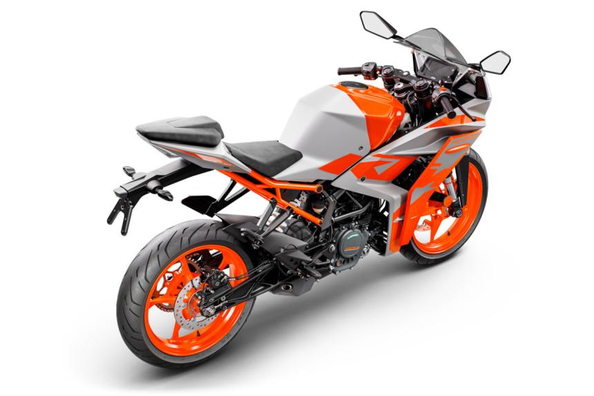 KTM PH launches the 2022 RC 200, SRP PHP 198K image