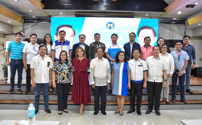 Former SMC Tollways boss now DPWH head Former SMC Tollways boss now DPWH head image