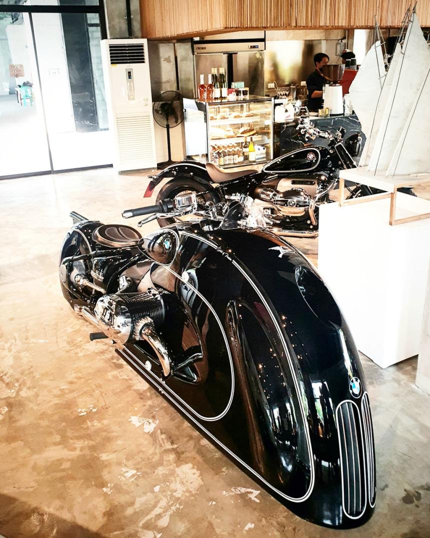 R 18 Spirit of Passion at Makina Moto Show R 18 Spirit of Passion at Makina Moto Show image
