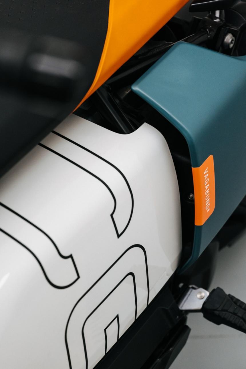 BMW showcases custom e-Scooter concept image