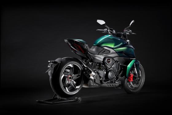 Ducati announces new Diavel for Bentley image
