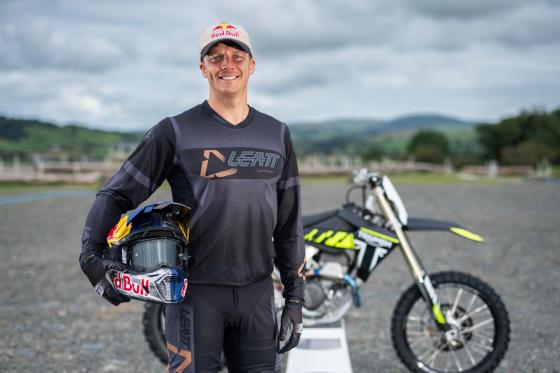 Jonny Walker signed by Triumph Racing Enduro Team Jonny Walker signed by Triumph Racing Enduro Team image