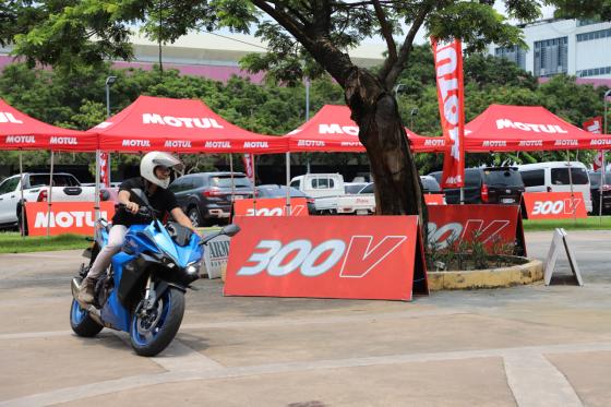 Riding the Legacy with Suzuki at Moto Heritage 2024 Riding the Legacy with Suzuki at Moto Heritage 2024 image