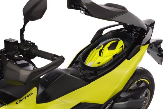 2024EICMA: KYMCO introduces its first Adventure Maxi Scooter 2024EICMA: KYMCO introduces its first Adventure Maxi Scooter image