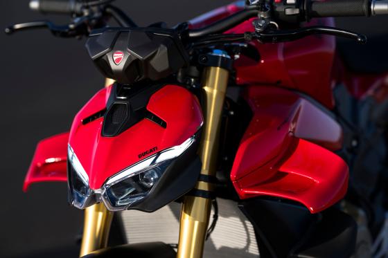 Ducati updates the Streetfighter V4/V4 S for 2025 image