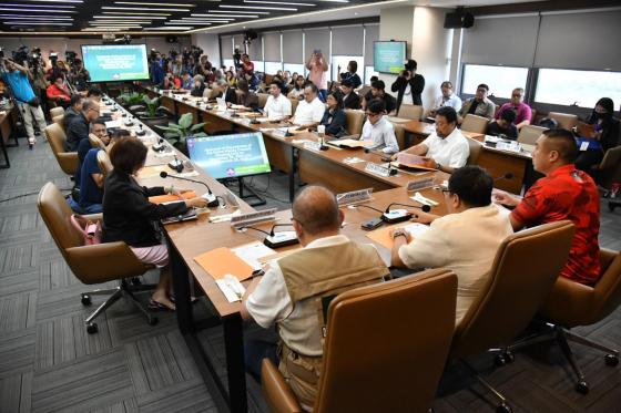 MMDA proposes 7AM to 4PM gov’t work to ease EDSA traffic MMDA proposes 7AM to 4PM gov’t work to ease EDSA traffic image