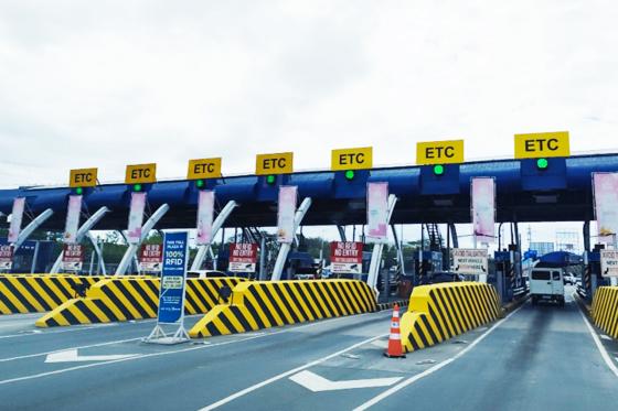 NLEX undertakes road upgrades for smoother travel image