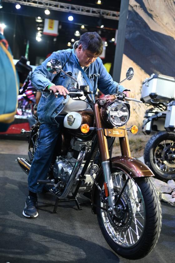 Royal Enfield unwraps the 2025 Classic 350, starts at PHP 230K Royal Enfield unwraps the 2025 Classic 350, starts at PHP 230K image