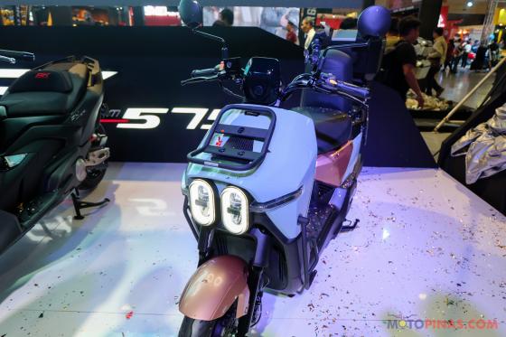 KYMCO’s new utilitarian scooter Dollar 150 at Makina, SRP PHP 127,800 image