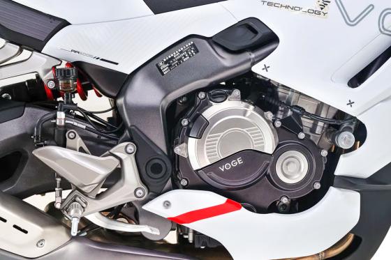 VOGE unveils the inline-4 engine powered RR500S sportbike VOGE unveils the inline-4 engine powered RR500S sportbike image