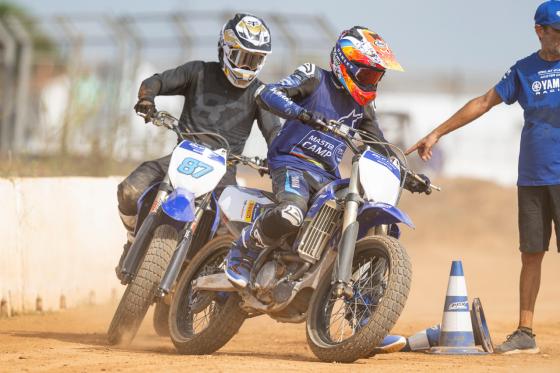 Jonathan Rea mentors kids at Blu Cru camp before retiring image