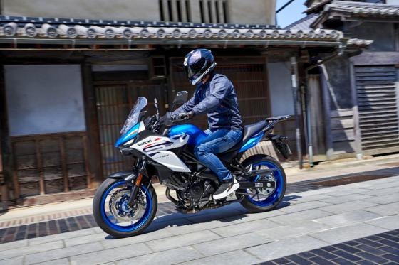 2025EICMA: Suzuki keeps its V-twin engine alive with the new SV-7GX image