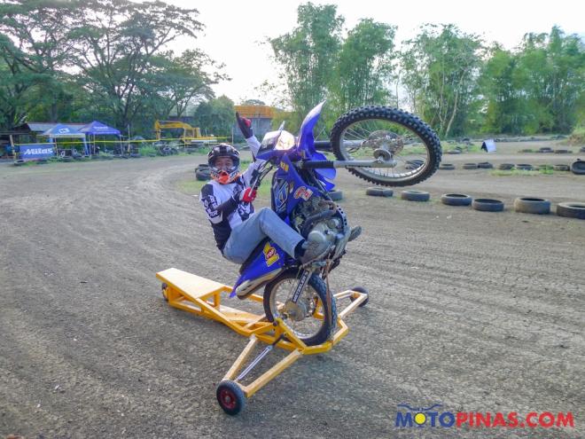 Wheelie school: learn how to properly wheelie and its practical uses image