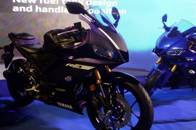 Maverick Viñales launches Yamaha YZF R3 in PH image