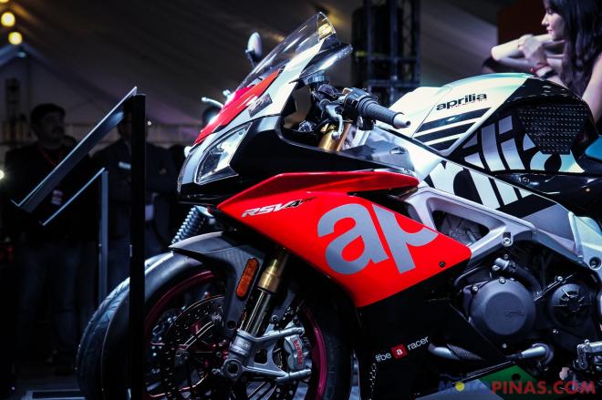 Bikerbox unleashes the RSV4 at the 13th IRBF image