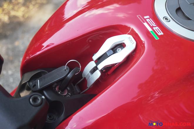 2019 Ducati Monster 821 image