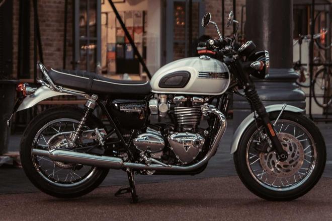 Triumph releases limited-edition  2019 Bonneville T120 Ace and Diamond image