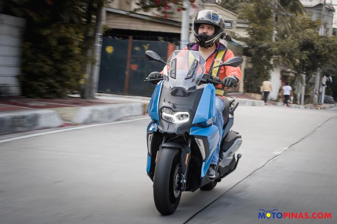 2019 BMW C400 X image