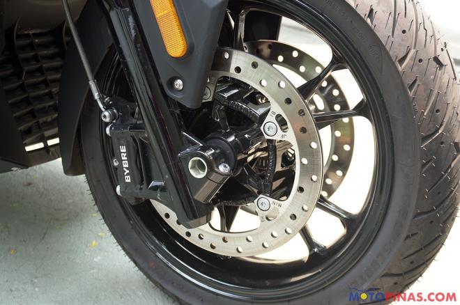 2019 BMW C400 X image