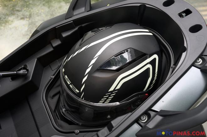 2019 BMW C400 X image
