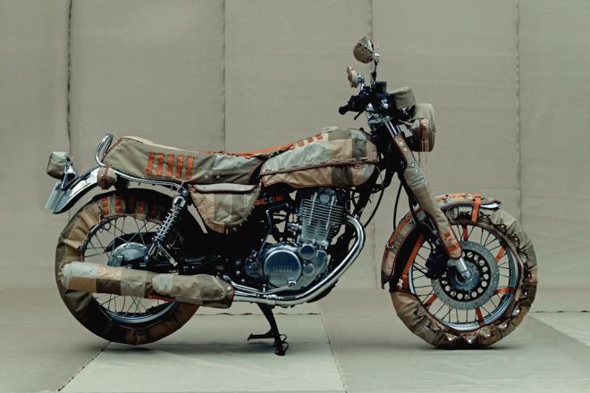 Japanese designer creates clothes for motorcycles image