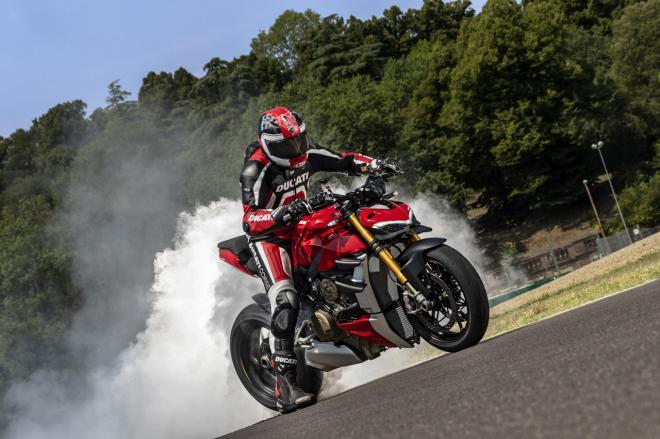 2020 Ducati Streetfighter V4 breaks cover image