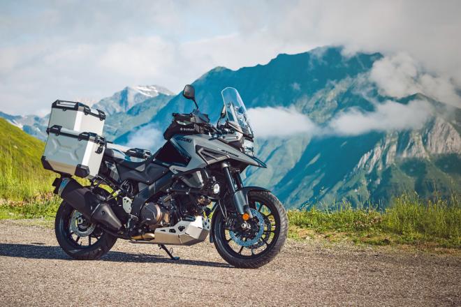 Suzuki unveils 2020 V-Strom 1050 image