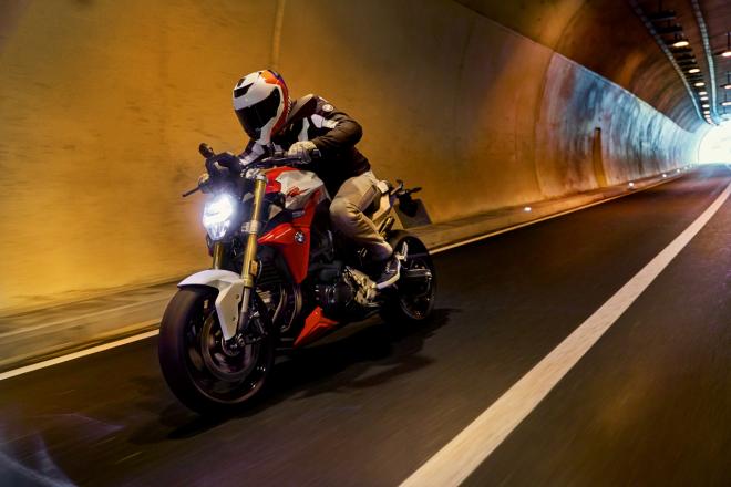 BMW shows off their new F 900 R in Milan image
