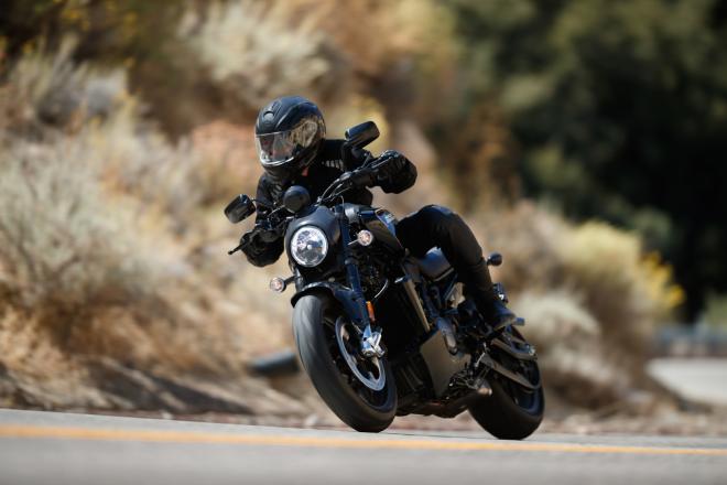Harley-Davidson reveals the naked Bronx at EICMA 2019 image