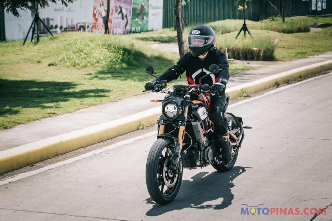 2019 Indian FTR 1200 S Race Replica image