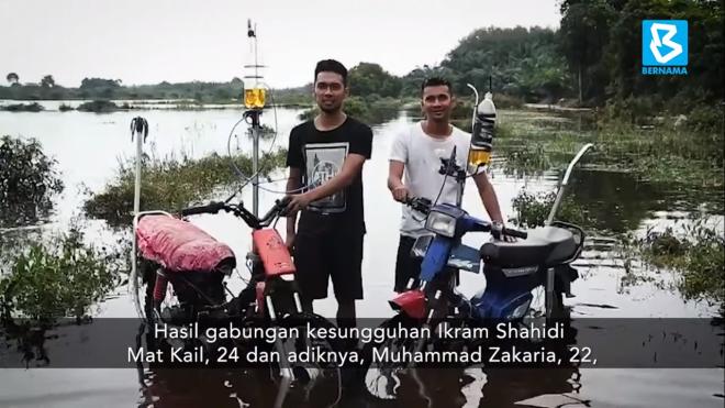 Watch: these guys made their underbone motorcycles a submarine  image