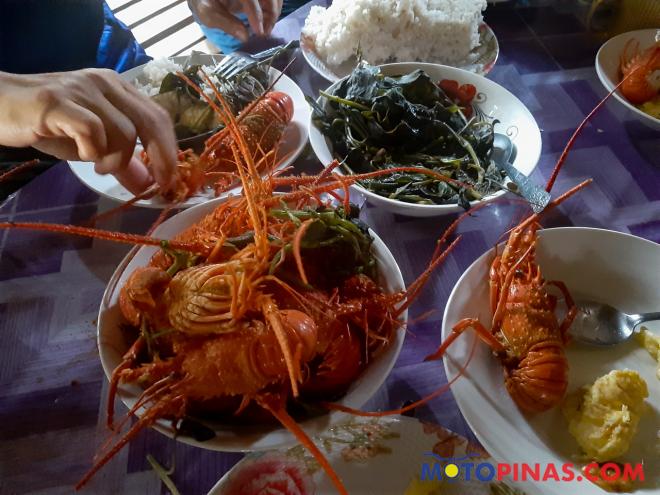 Lobster dinner and breakfast, all for only 600 pesos! image