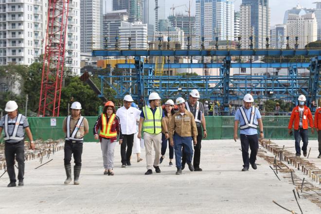 BGC - Ortigas bridge 45% complete image